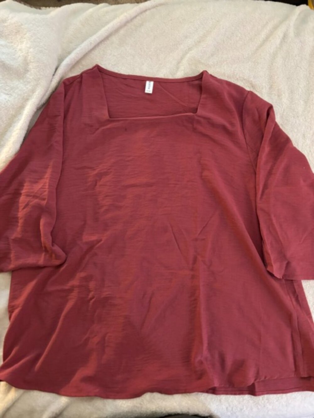 Kuotai Women's 3X Large 3/4 Sleeve Burgundy Blouse